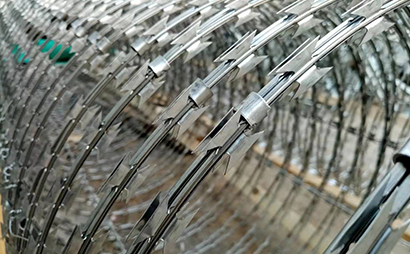 螺旋刀片刺網(蛇腹型) 螺旋刀片刺網(蛇腹型)